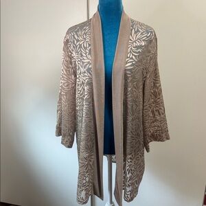 Gorgeous, Classy Chico’s Floral Patterned Kimono Cardigan- Size 3